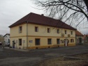 Nájemní dům s restaurací Zeměchy, okr. Louny