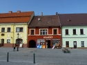 Prodej RD s byty a obchodem přímo na náměstí, Vlašim