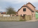 House, Louny, Lenešice