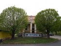 Shop for rent, Most