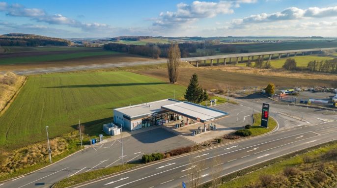 Prodej, Obchod a služby, Lochenice