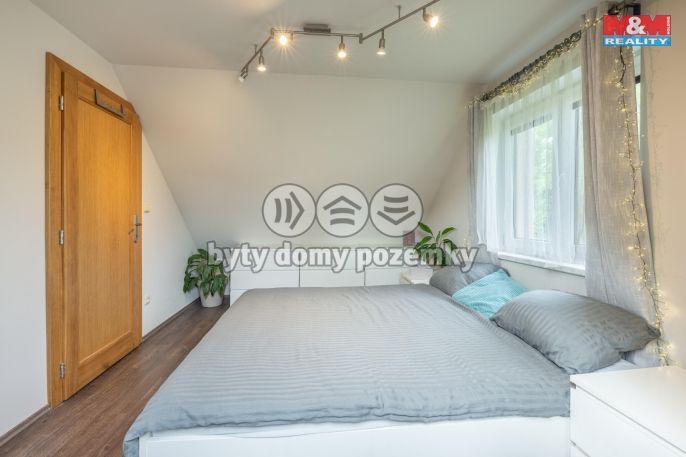 Prodej, Rodinný dům, Knovíz