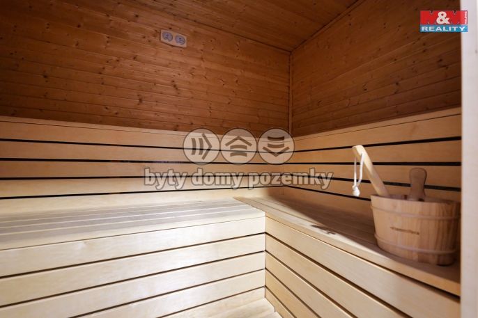 Prodej, Obchod a služby, Šternberk