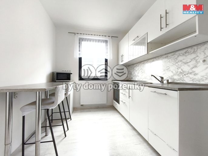 Pronájem, Byt 1+kk, Praha