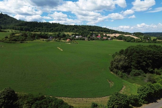 Prodej, Pole, Šemnice