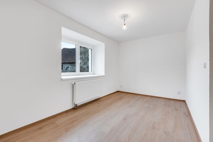 Prodej, Byt 3+kk, Lochovice