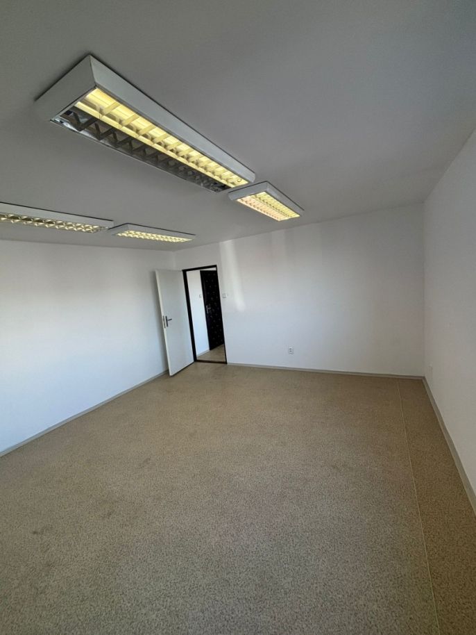 Pronájem, Kancelářský prostor, Králův Dvůr