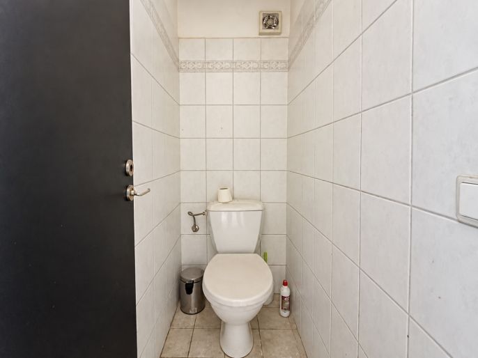 Pronájem, Obchod a služby, Jesenice