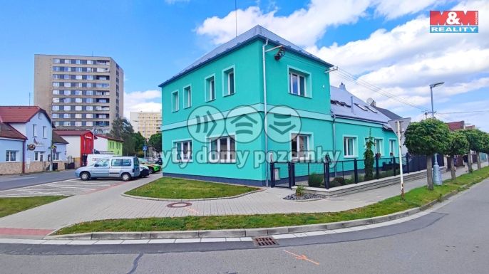 Pronájem, Byt 1+kk, Hradec Králové