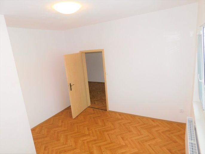 Pronájem, Byt 2+1, Cheb