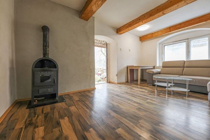 Prodej, Sklad, Křelovice