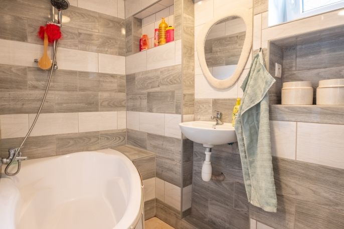 Prodej, Rodinný dům, Husinec