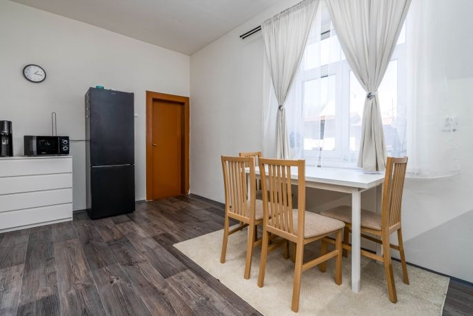 Prodej, Nájemní dům, Dymokury