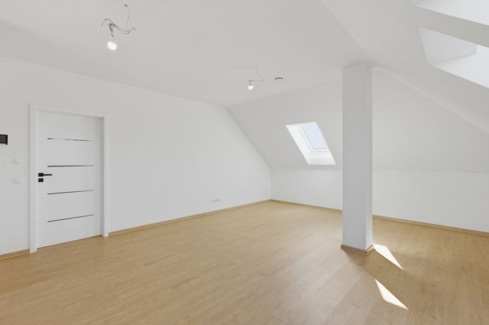 Prodej, Byt 2+kk, Řevničov