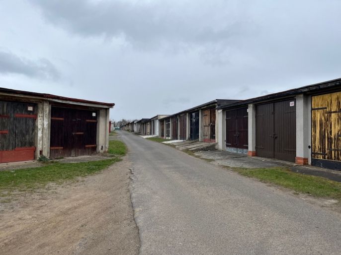 Prodej, Garáž, Most