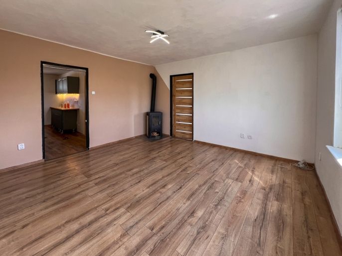 Pronájem, Byt 2+1, Chotiměř