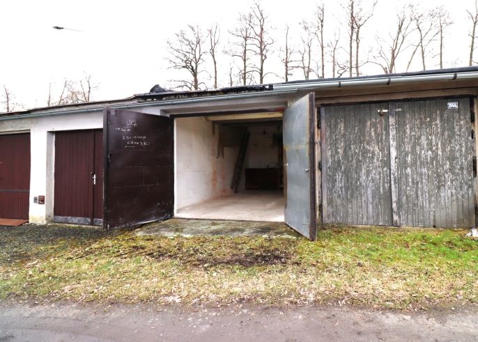 Prodej, Garáž, Ostrov