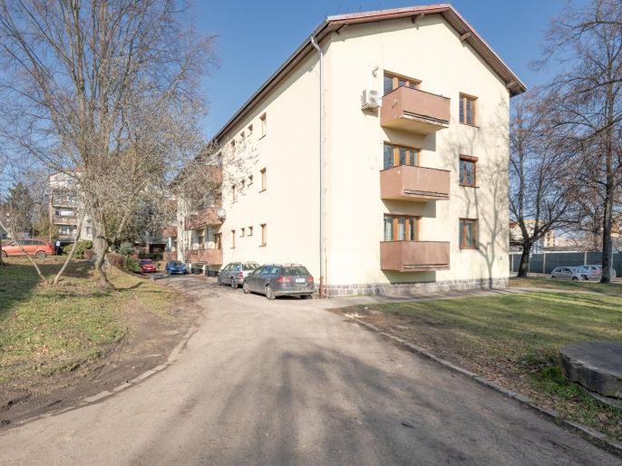 Pronájem, Byt 3+1, Benešov