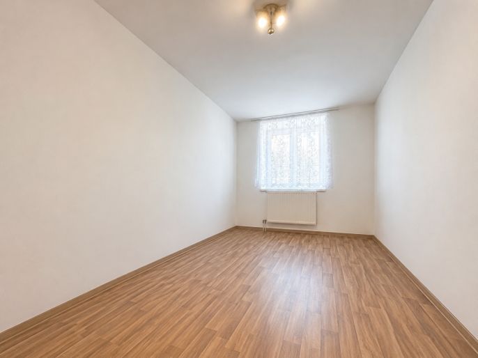 Prodej, Rodinný dům, Počátky