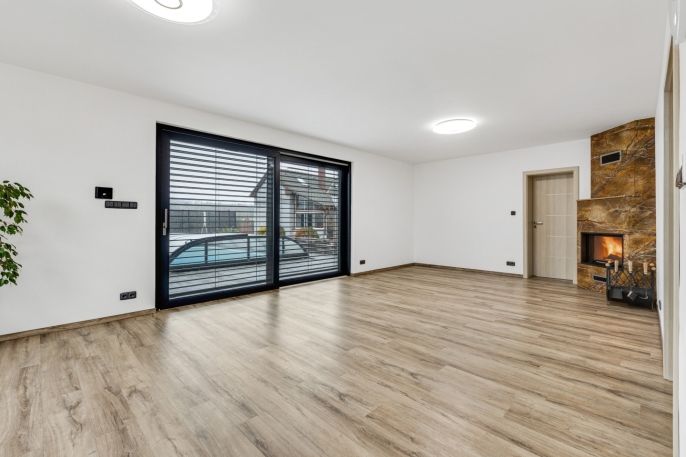 Prodej, Rodinný dům, Tmaň