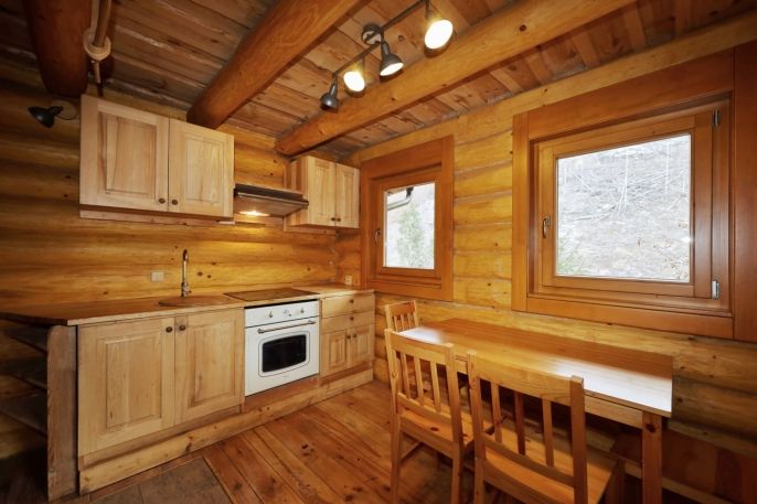 Prodej, Chata, Svépravice