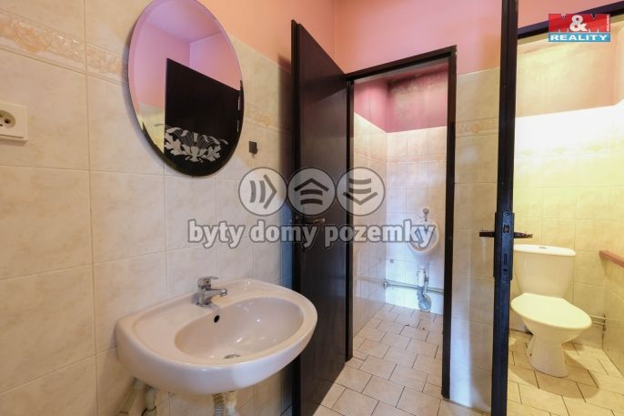 Pronájem, Obchod a služby, Cheb