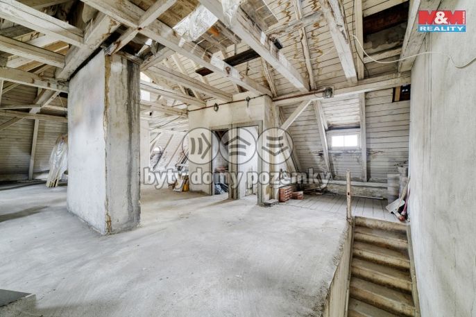 Prodej, Byt 4+1, Cheb