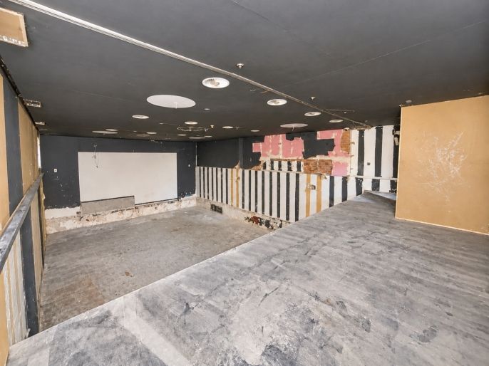 Pronájem, Obchod a služby, Jesenice