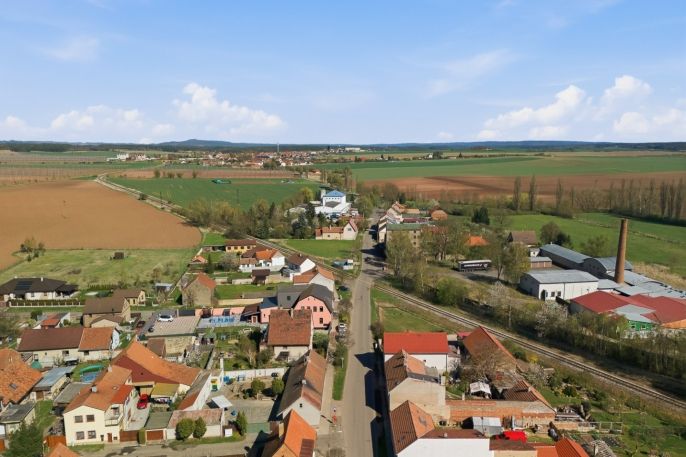 Prodej, Zemědělská usedlost, Kněževes