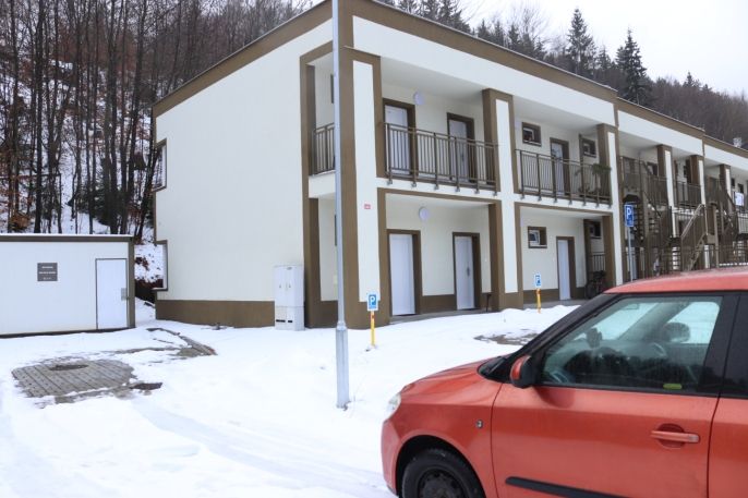 Pronájem, Byt 1+kk, Ostrov