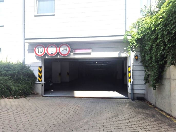 Prodej, Garáž, Beroun