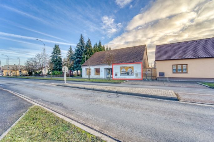 Pronájem, Obchod a služby, Nýřany