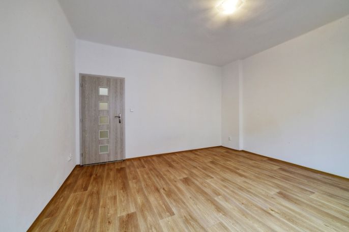 Pronájem, Byt 3+1, Cheb
