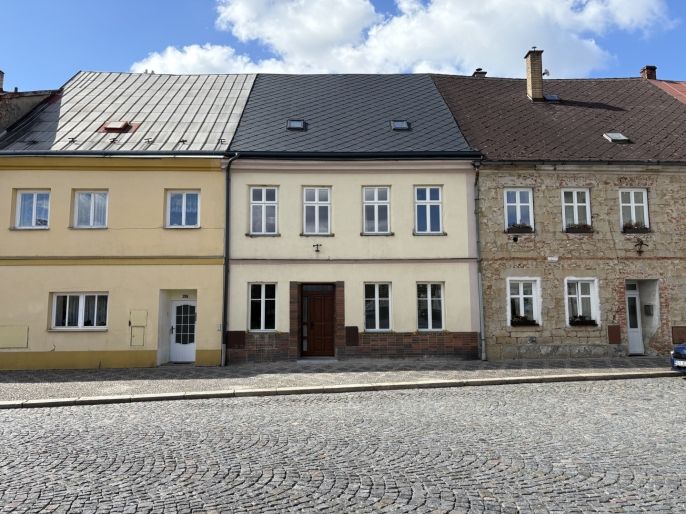 Pronájem, Byt 3+kk, Bělá pod Bezdězem