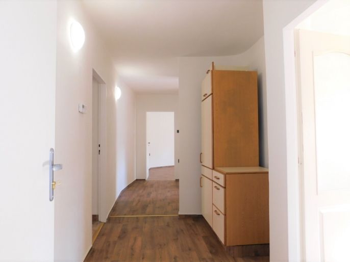 Pronájem, Byt 3+1, Cheb