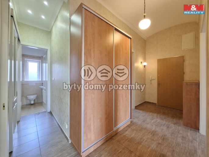 Pronájem, Byt 4+1, Karlovy Vary