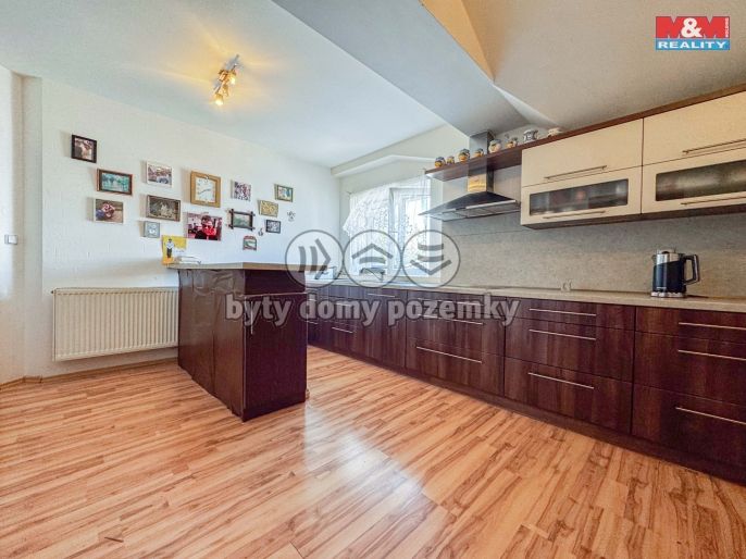 Prodej, Obchod a služby, Zdice