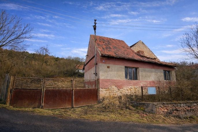 Prodej, Zemědělská usedlost, Pnětluky