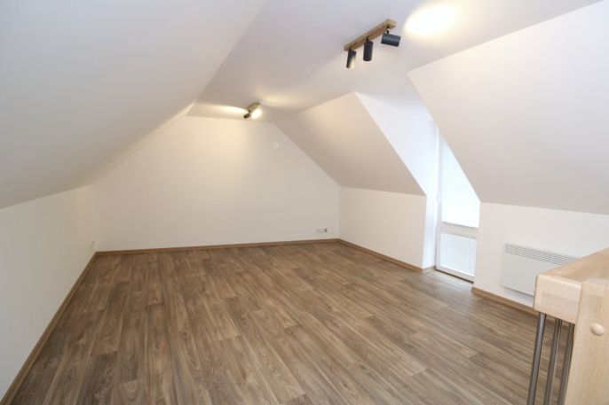 Pronájem, Kancelářský prostor, Měšice