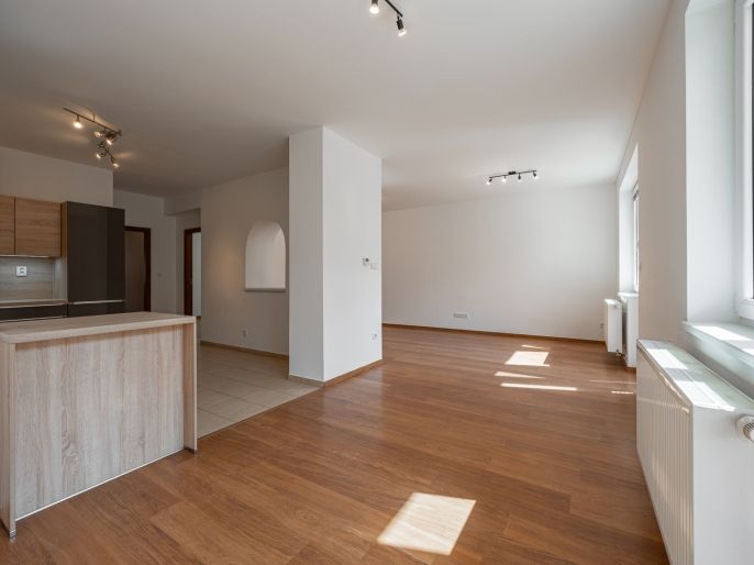 Prodej, Byt 4+kk, Benešov