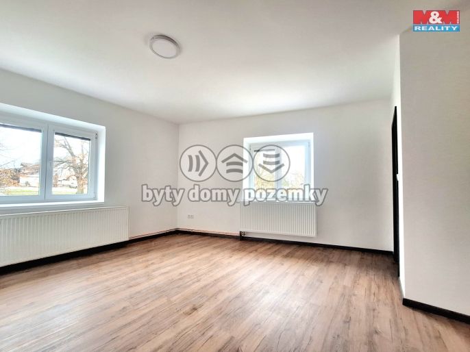Pronájem, Byt 1+kk, Rostoklaty