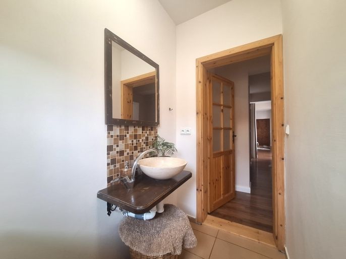 Prodej, Rodinný dům, Pohledy