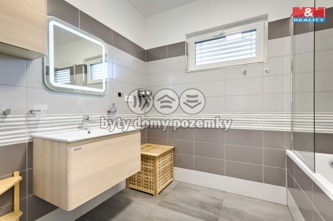 Prodej, Rodinný dům, Věž