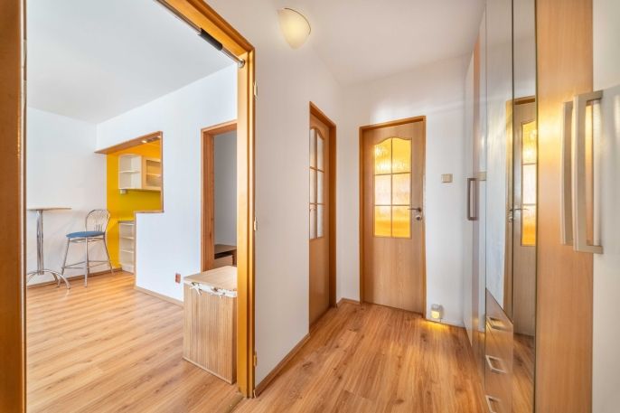 Prodej, Byt 1+kk, Vráž