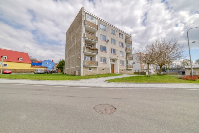 Pronájem, Byt 1+1, Teplá