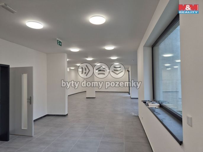 Pronájem, Obchod a služby, Tuchoměřice