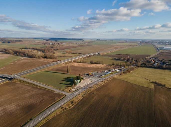 Prodej, Obchod a služby, Lochenice