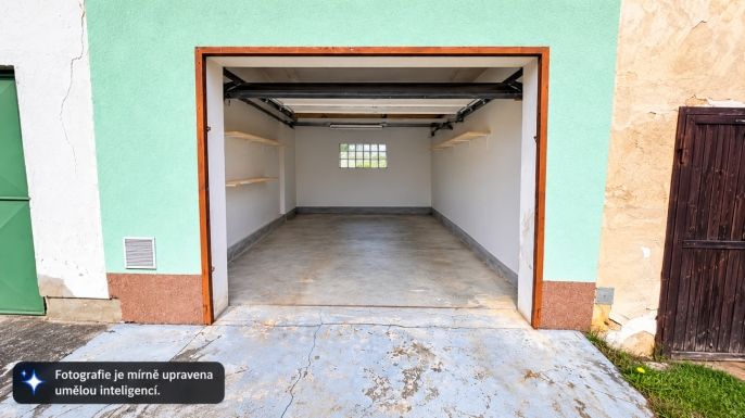 Prodej, Garáž, Radnice