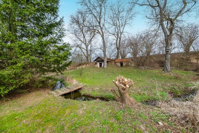 Prodej, Zemědělská usedlost, Zásmuky