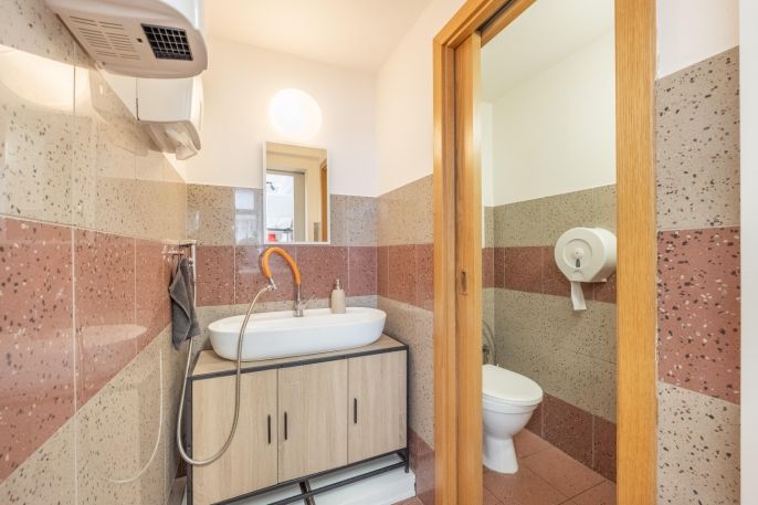 Pronájem, Obchod a služby, Praha